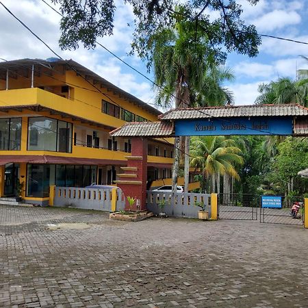 Cikakak Hotel Kumala Samudra מראה חיצוני תמונה
