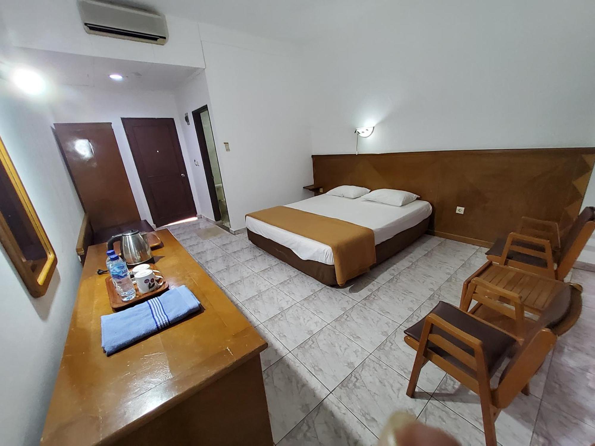 Cikakak Hotel Kumala Samudra מראה חיצוני תמונה