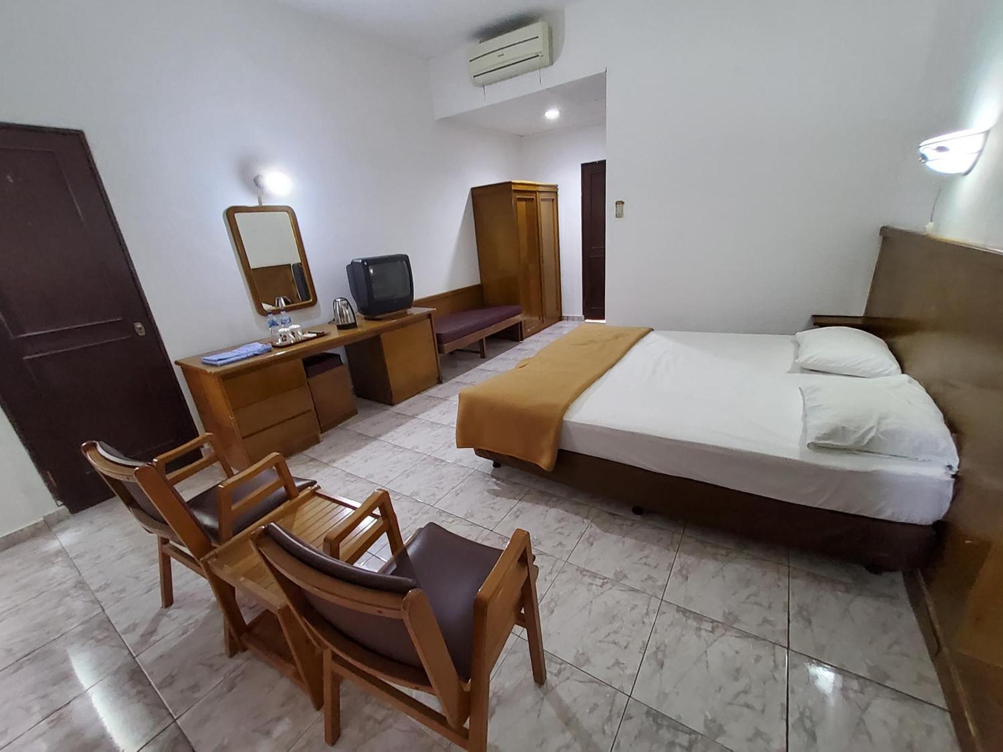 Cikakak Hotel Kumala Samudra מראה חיצוני תמונה