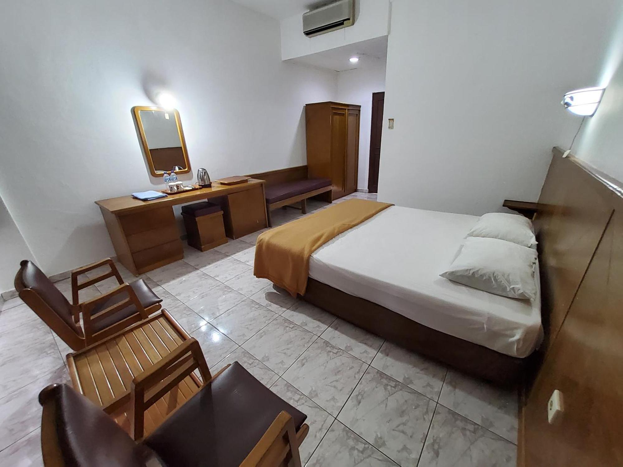 Cikakak Hotel Kumala Samudra מראה חיצוני תמונה