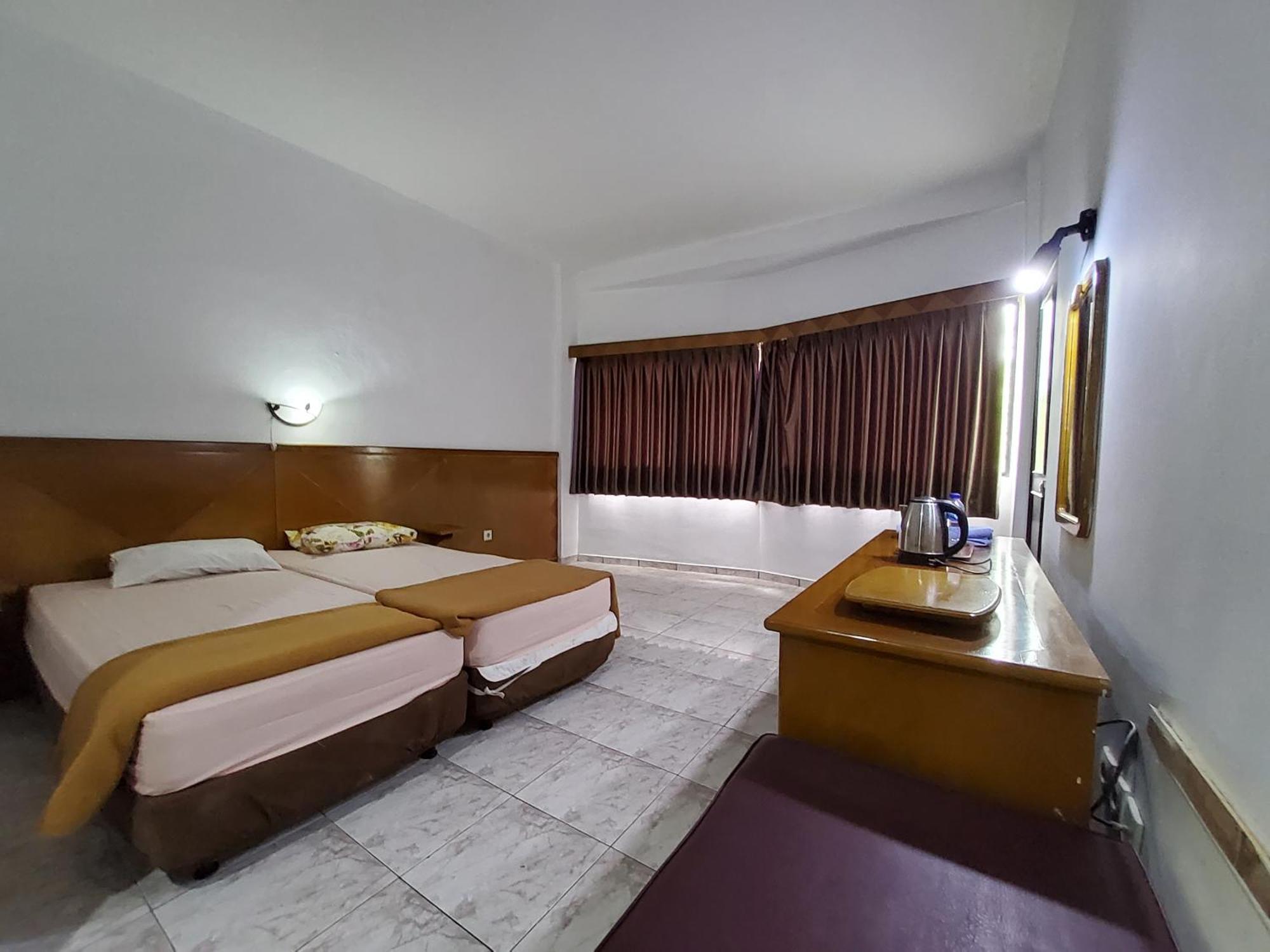 Cikakak Hotel Kumala Samudra מראה חיצוני תמונה