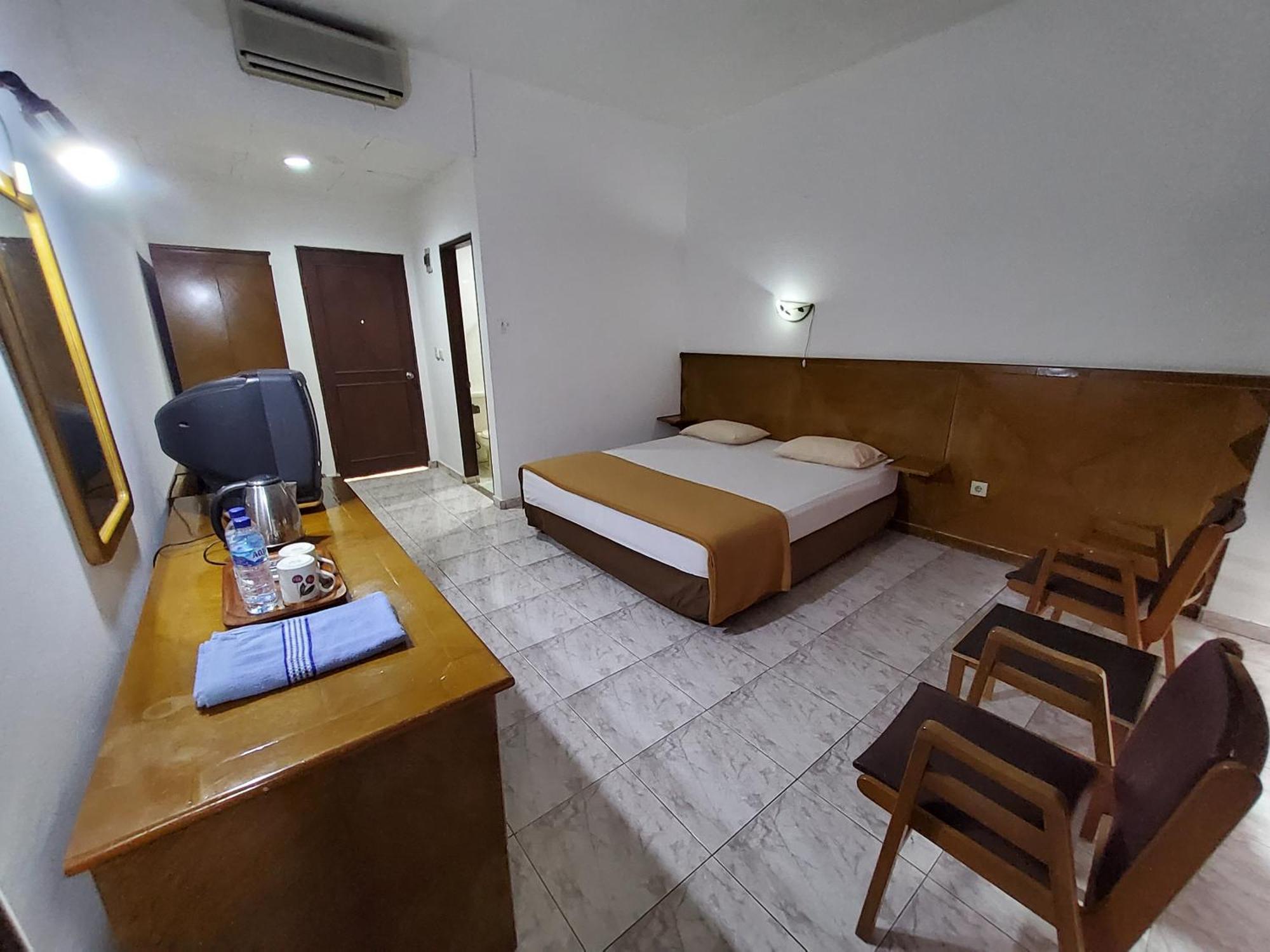 Cikakak Hotel Kumala Samudra מראה חיצוני תמונה